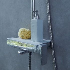 Ảnh chụp vòi sen cây tắm INAX BFV-635S nóng lạnh Aqua Power