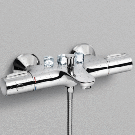 Ảnh chụp vòi sen tắm cây INAX BFV-3415T-3C nhiệt độ Massage