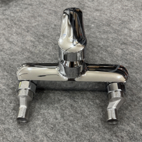 Ảnh thực tế Vòi sen tắm cây INAX BFV-1405S nóng lạnh Massage