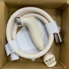 Ảnh thực tế Vòi xịt toilet INAX CFV-102A bằng nhựa PVC màu kem