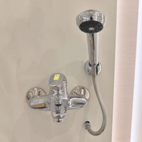 Ảnh thực tế vòi sen nóng lạnh INAX BFV-3003S-1C