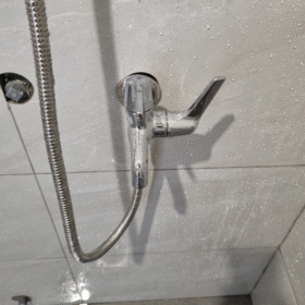 Ảnh vòi lạnh INAX BFV-17-8C tay sen tăng áp Aqua Power