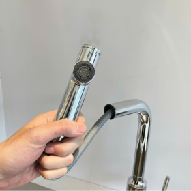 Ảnh thực tế Vòi rửa chén INAX nóng lạnh SFV-907SX dây rút (SFV907SX)